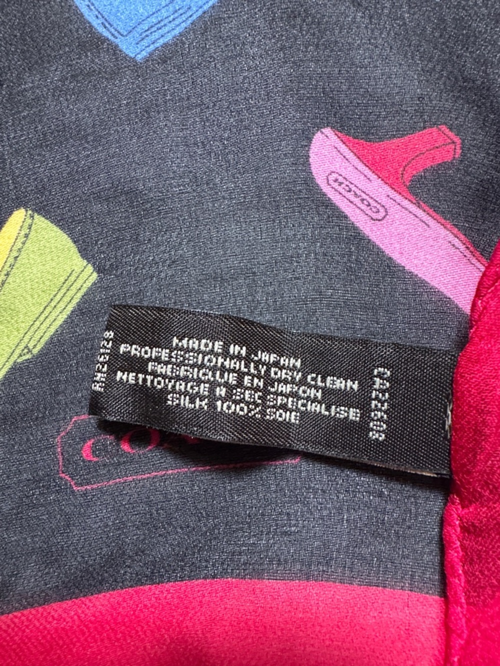COACH Vintage 100% Silk Black Scarf Bright Shoe Motif Red Border Made in Japan - Picture 4 of 10
